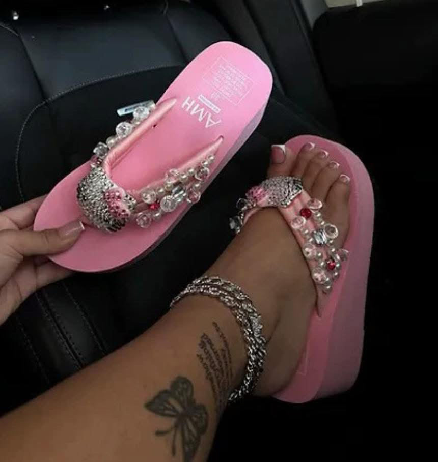 Hello Kitty Sandals